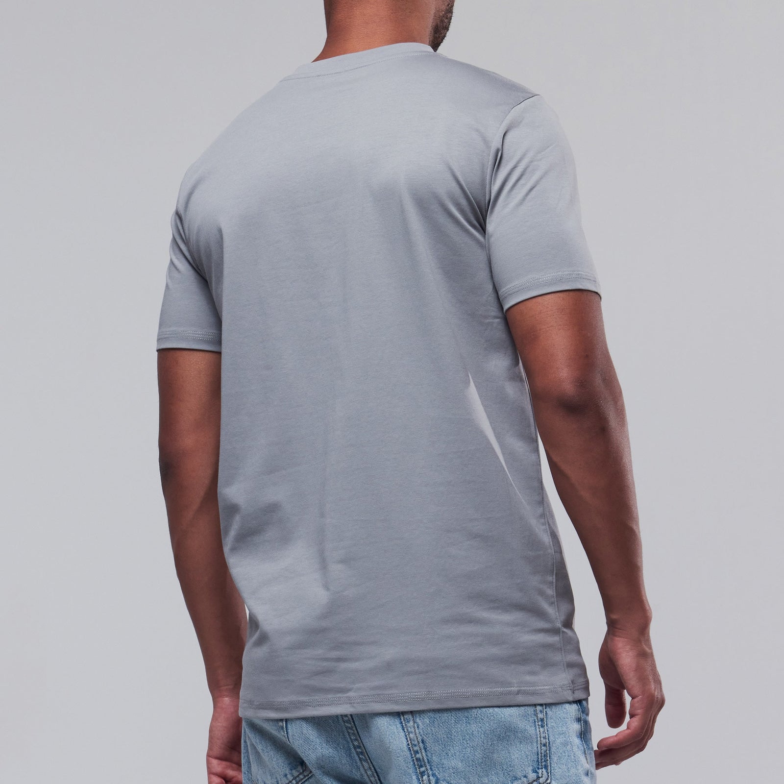 Le t-shirt col V | COLVGREY2.jpg